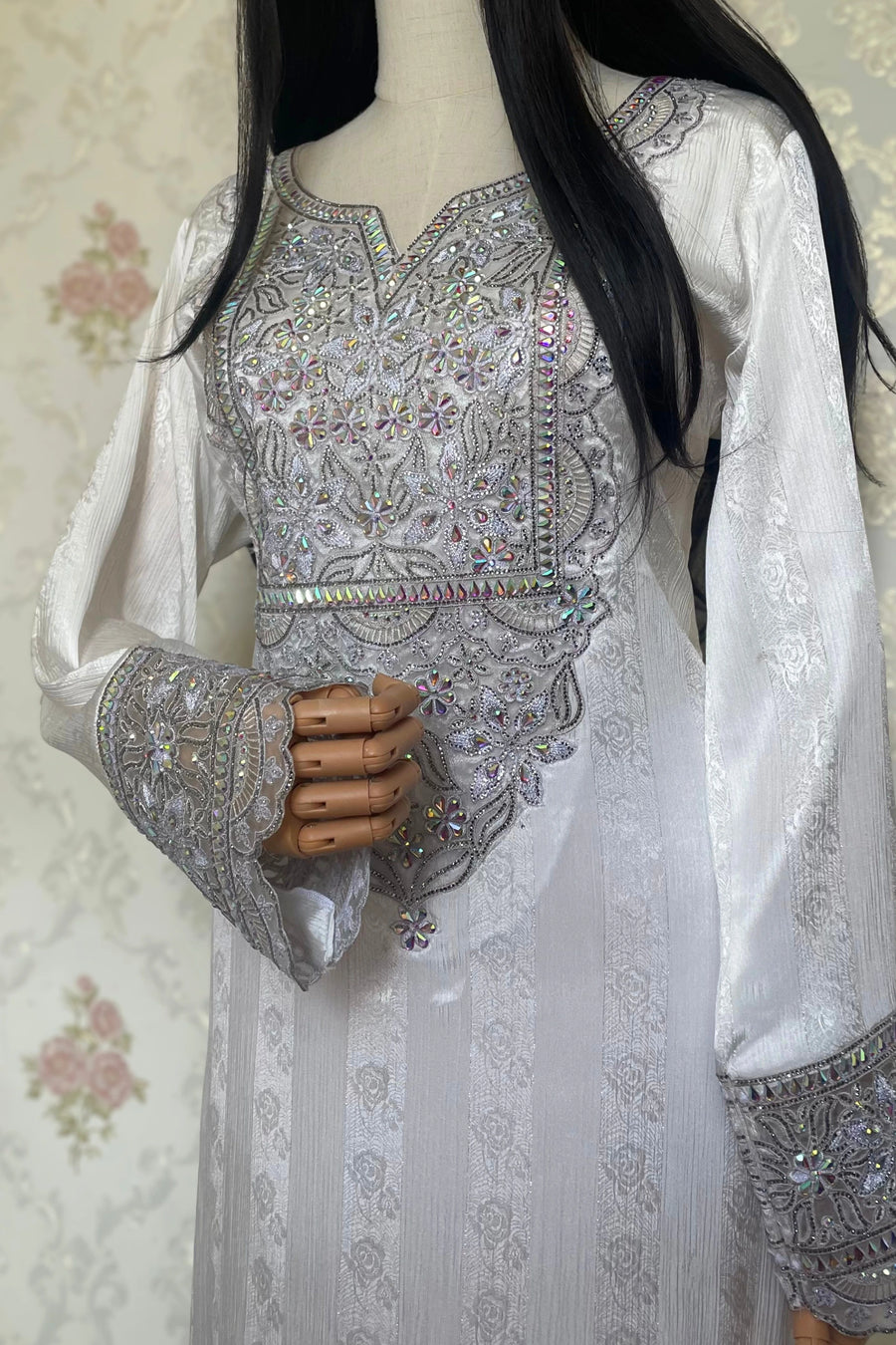 MUKHAWAR - AMINA