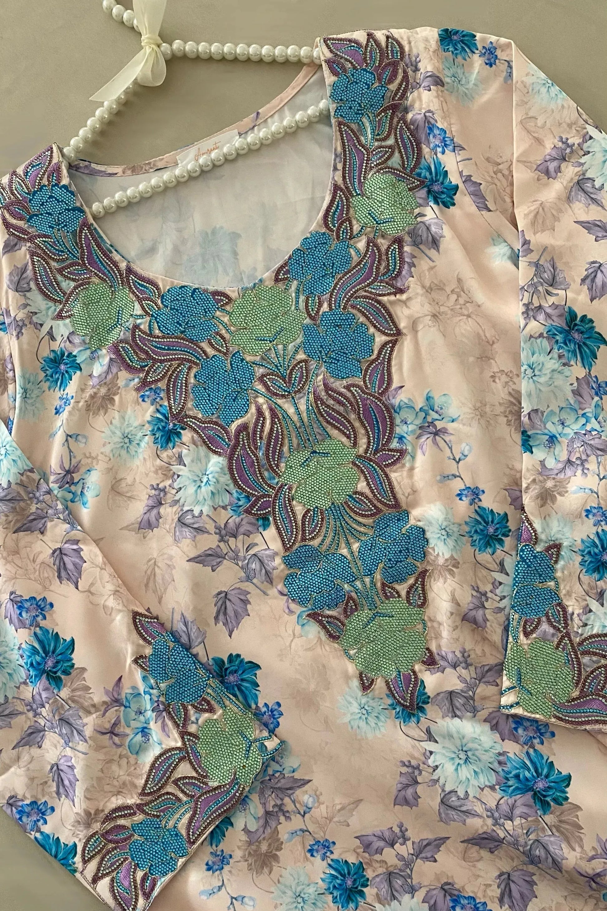 MUKHAWAR - YASIRA - Amiraati