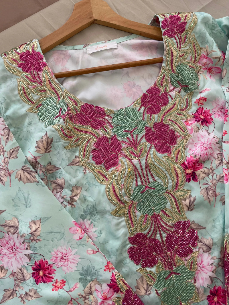 MUKHAWAR - LAYĀNA - Amiraati