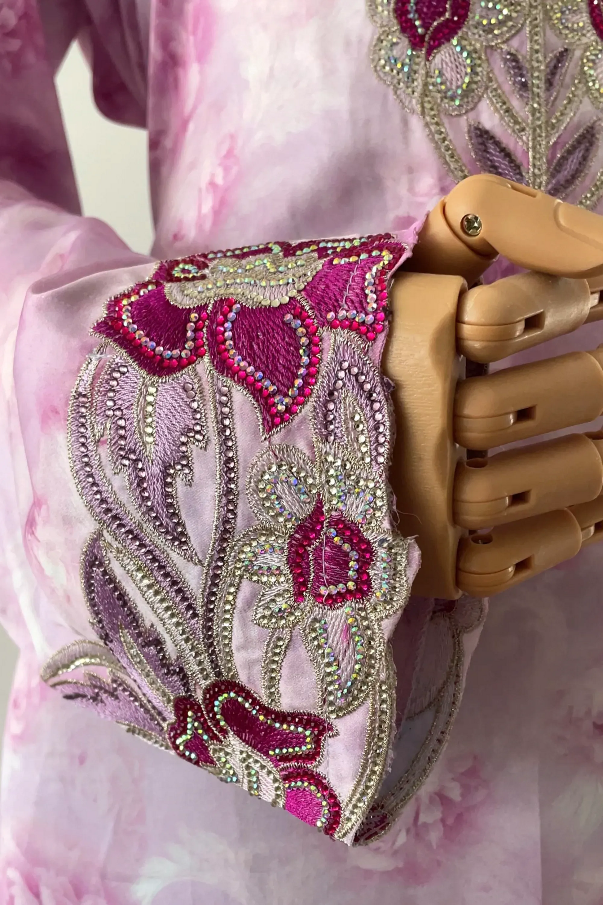 MUKHAWAR - MUNEERA - Amiraati