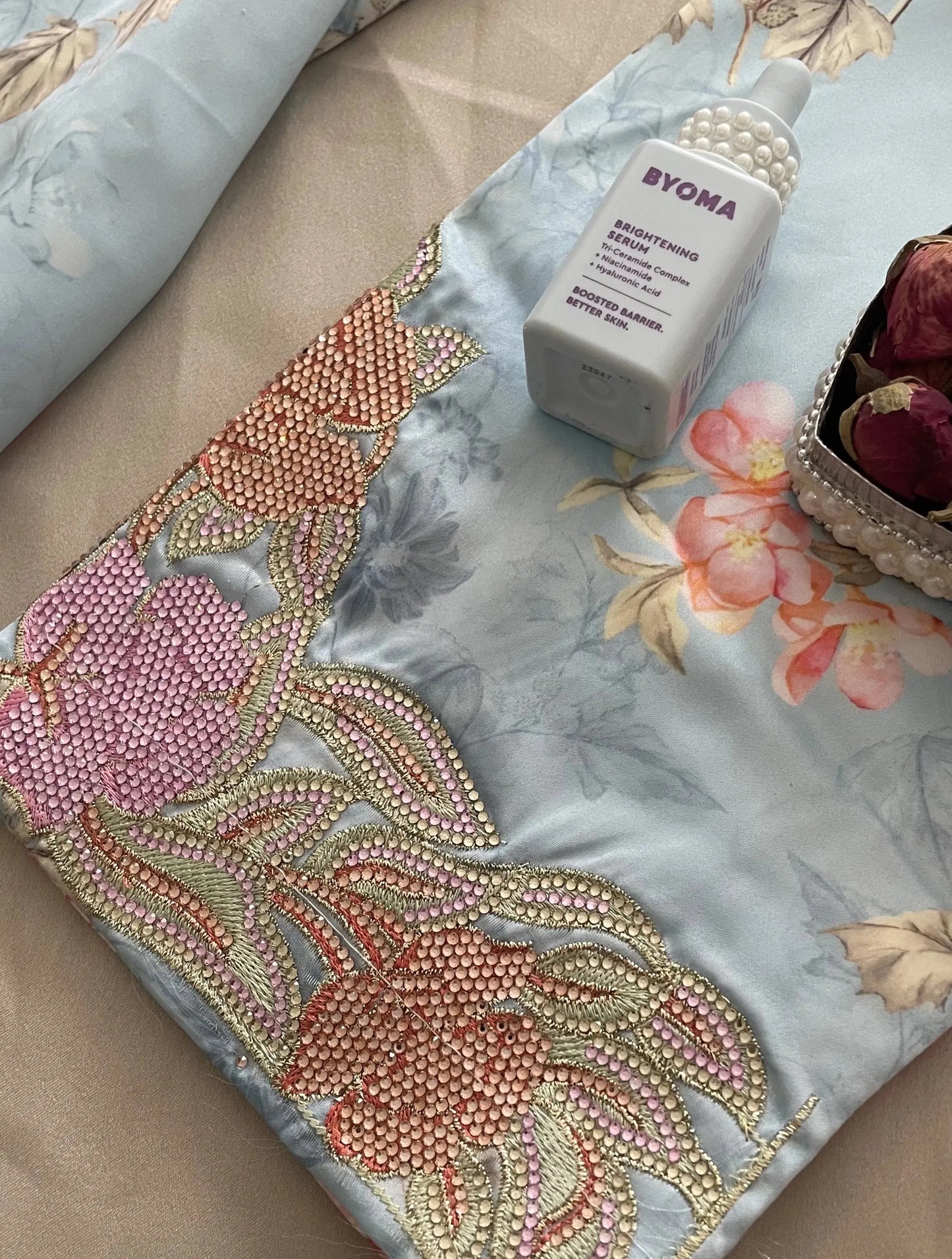 MUKHAWAR -  SAMĀ - Amiraati