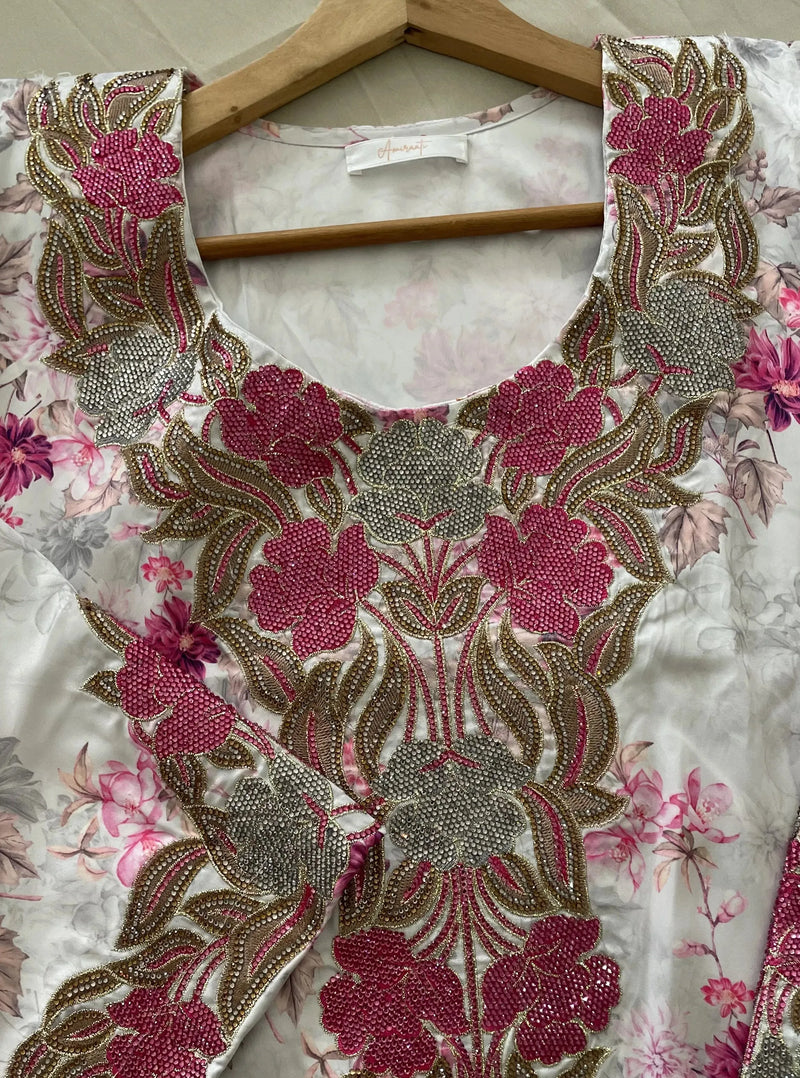 MUKHAWAR - WARDA - Amiraati