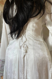 MUKHAWAR - AMINA - Amiraati