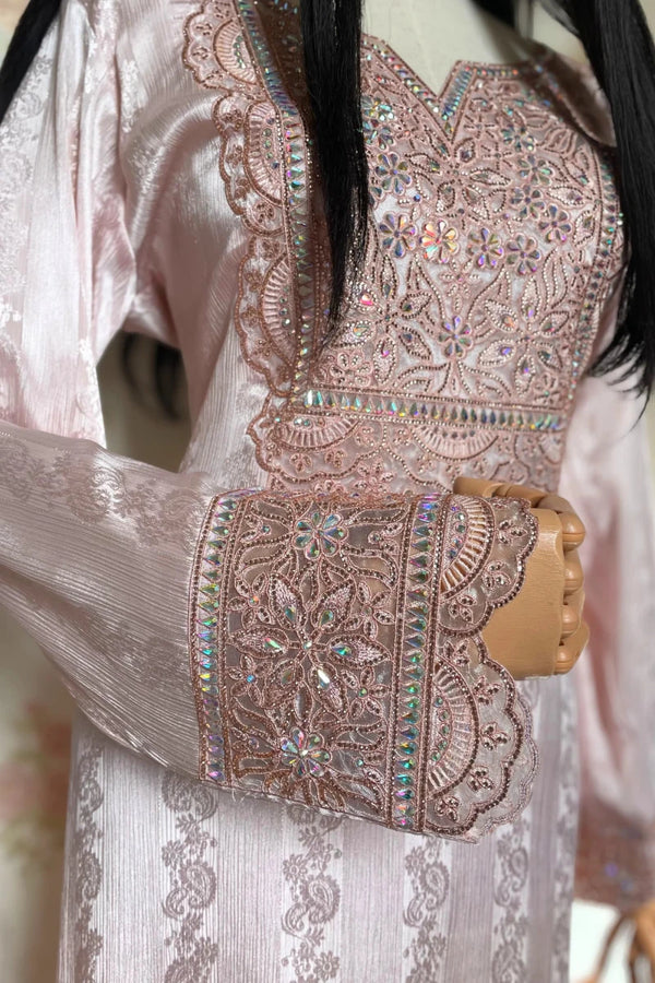 MUKHAWAR - LATIFA - Amiraati